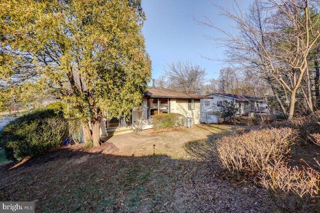 Building Photo - 13701 Arctic Ave