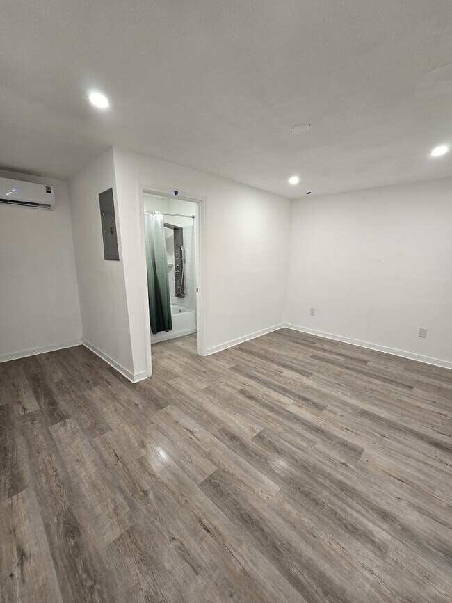 Building Photo - 7345 Penrose St