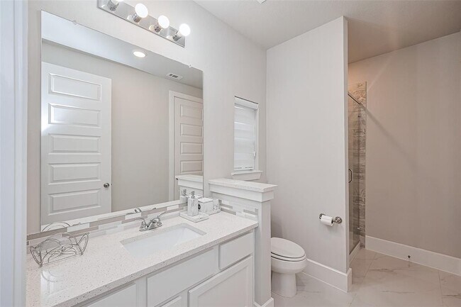 Building Photo - 12115 Ballshire Pines Dr