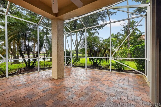 Building Photo - 2426 Sandy Cay