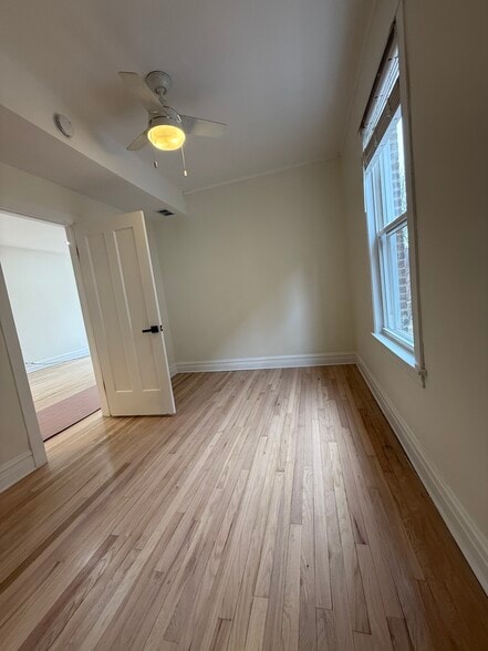 Building Photo - 5232 W Montana St