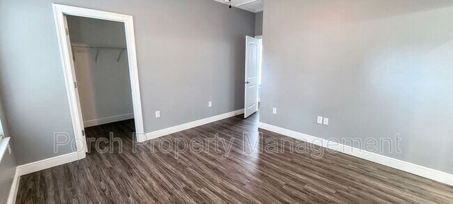 Building Photo - 2008 W Gregory St