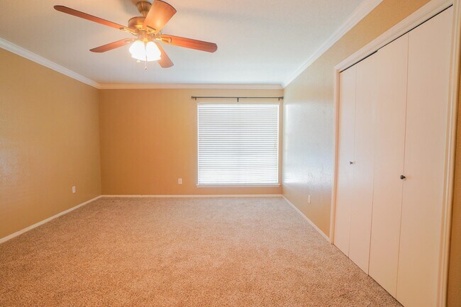 Building Photo - 5005 Georgi Ln