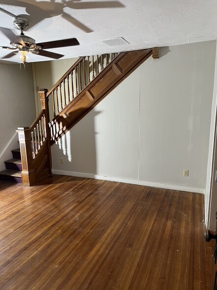 Building Photo - 1218 Connecticut St