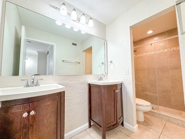 Building Photo - 1827 N Congress Ave