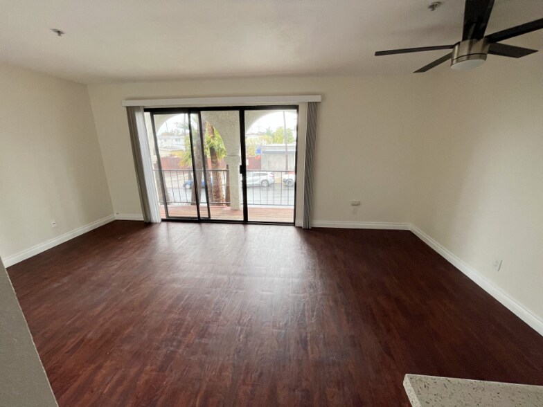 Building Photo - 101 W Canada