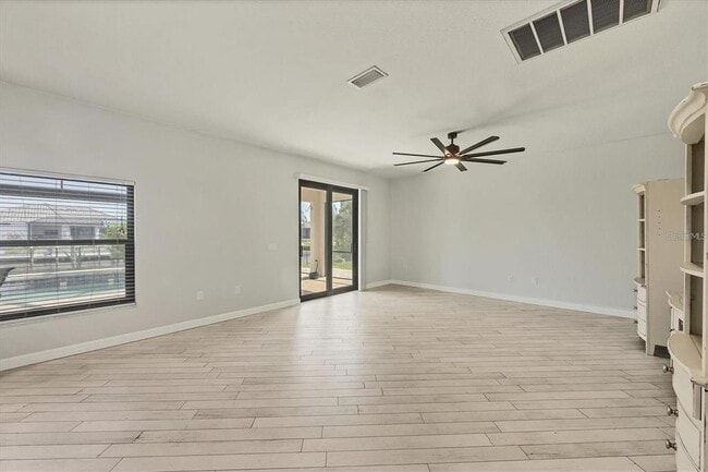 Building Photo - 15530 Aqua Cir