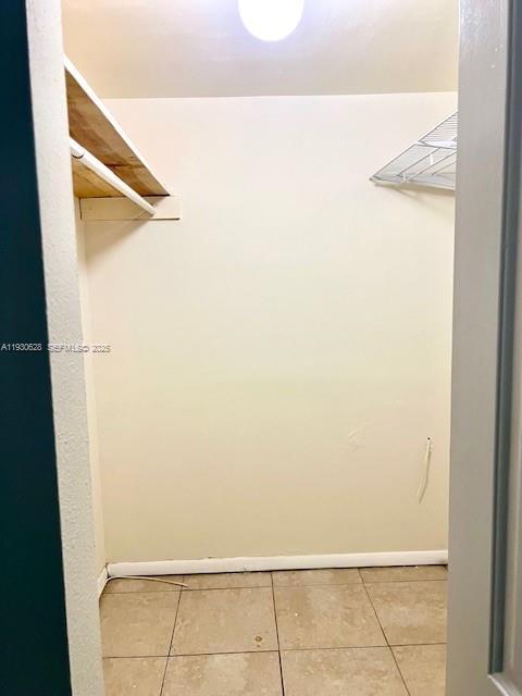 Building Photo - 7900 S Colony Cir