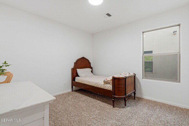 Building Photo - 13808 Paseo Sereno Dr