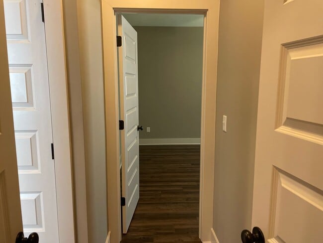 Building Photo - 3 Bedroom Home With Spacious Garage and Fenced Backyard!