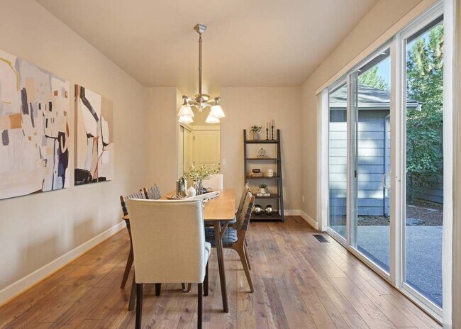 Building Photo - Charming Northwest Crossing Townhome!