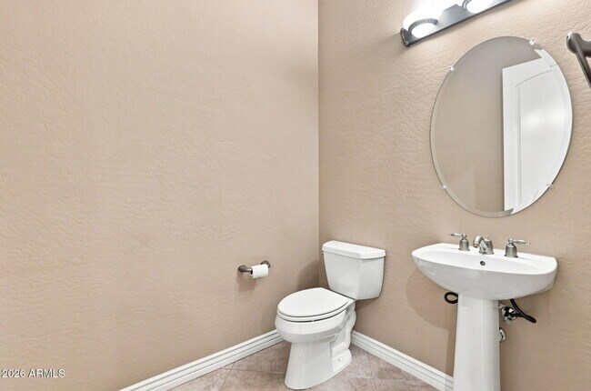 Building Photo - 22114 N San Ramon Dr
