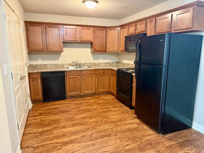 Building Photo - 272 Audley Ave