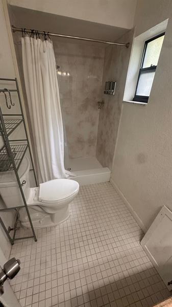 Building Photo - 10188 SW 53rd Ct