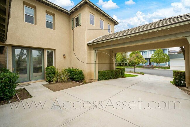 Building Photo - Stunning Luxury Living in Temecula | Expansive 4-Bedroom Masterpiece