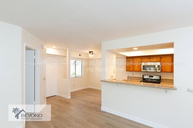 Building Photo - 9316 Twin Trails Dr