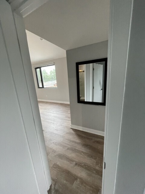 Building Photo - 1502 Fowler Ave
