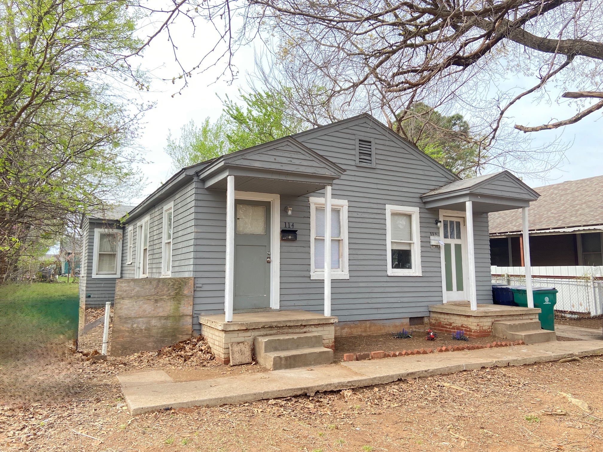 Building Photo - 114 SE 40th St