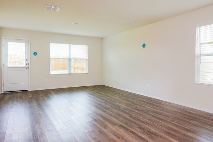 Building Photo - 4104 Wintergreen Dr
