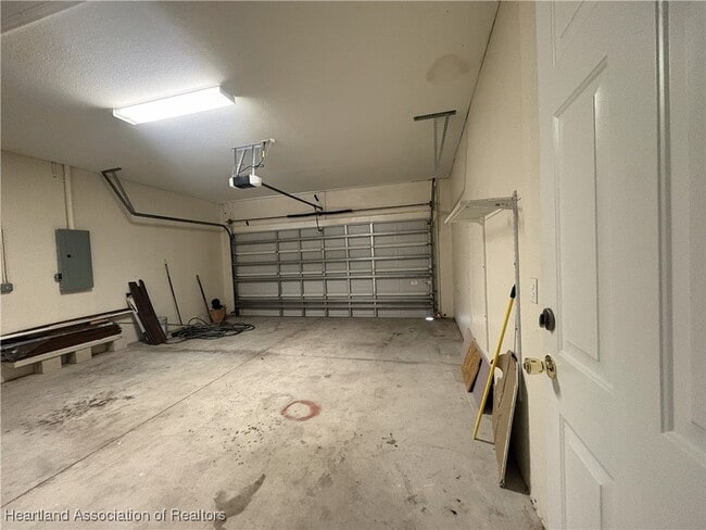 Building Photo - 5548 Castania Dr