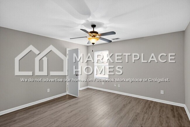 Building Photo - 29681 Westfield Dr