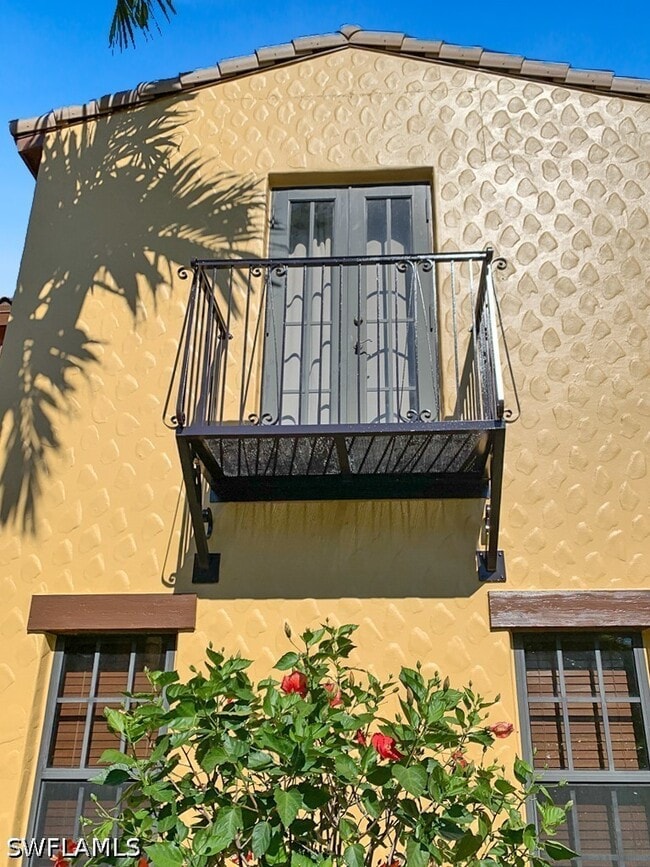 Building Photo - 9151 Delano St
