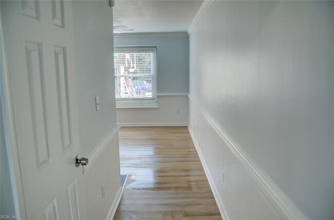 Building Photo - 5686 Rivermill Cir