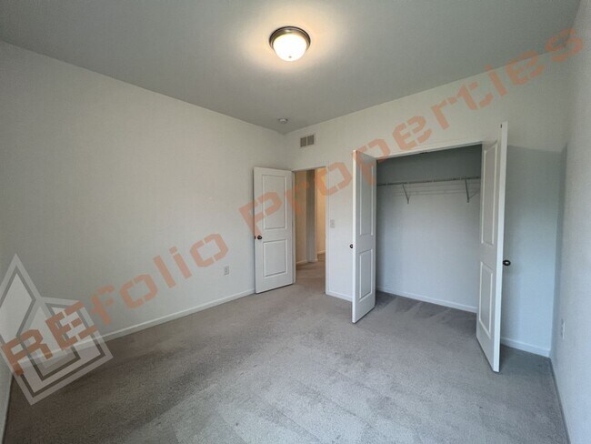 Building Photo - 1152 Epiphany Rd