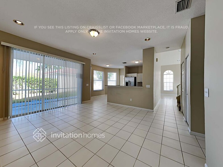 Building Photo - 7729 Thornlee Dr