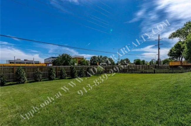 Building Photo - Classic Two Story 5 Bed 2.5 Bath Home in Blue Valley-Coming SOON!!