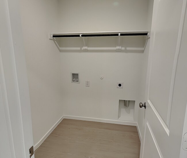 Building Photo - NEW CONSTRUCTION! READY NOW!