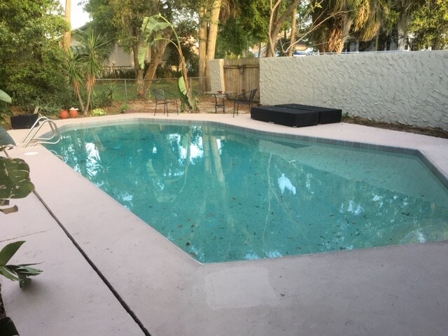 Building Photo - 126 Highland St