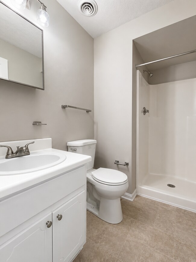 Building Photo - 1718 Horseshoe Dr