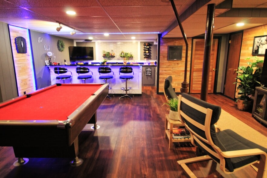 Building Photo - 12049 W Grange Ave