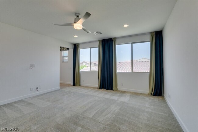 Building Photo - 1027 Whitworth Ave