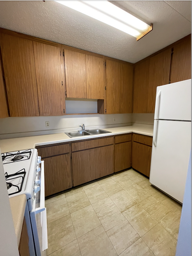 Interior Photo - Chateau Student Housing Cooperative
