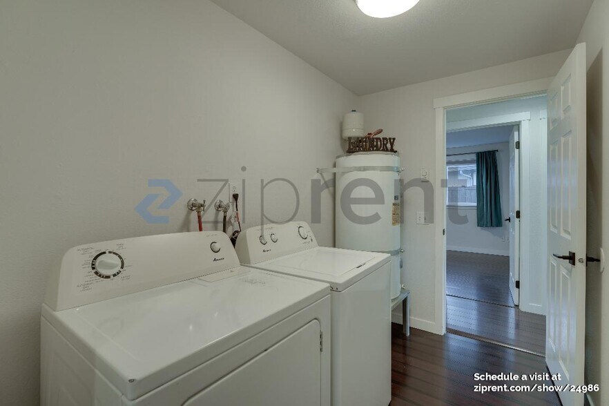 Building Photo - 732 Natalie Pl