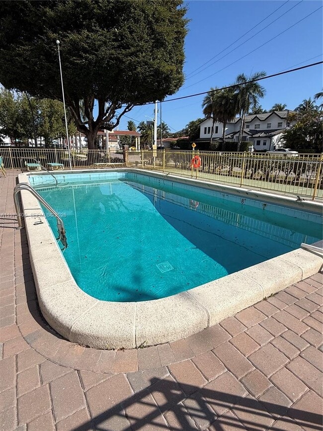 Building Photo - 450 Layne Blvd