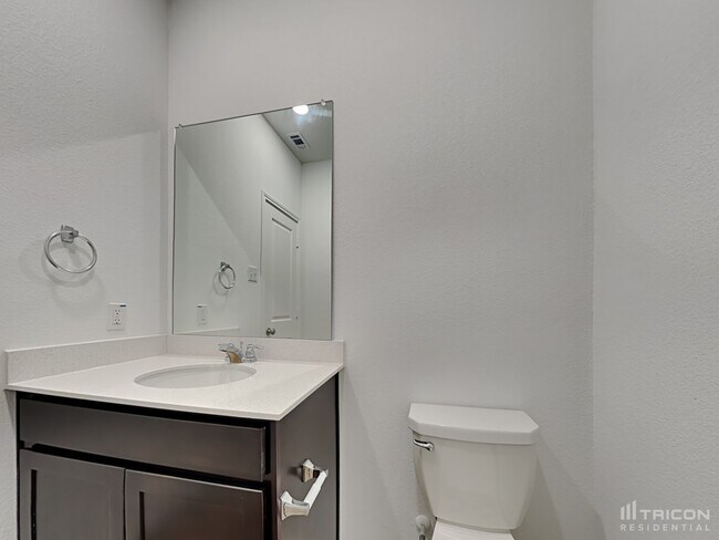 Building Photo - 179 Mica Trl