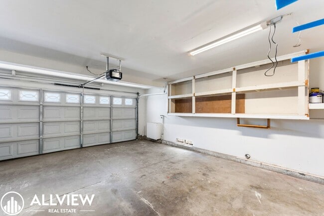 Building Photo - Coastal San Clemente Townhome with Brand New Flooring – Steps to the Beach!