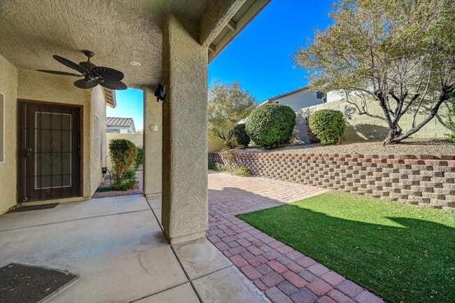 Building Photo - Marvelous Single Story, 3 Bedroom Home with NO HOA!