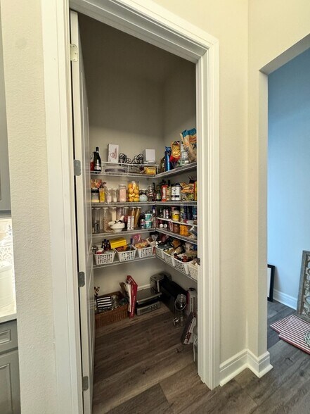 Building Photo - 6349 Mossy Oak Rd