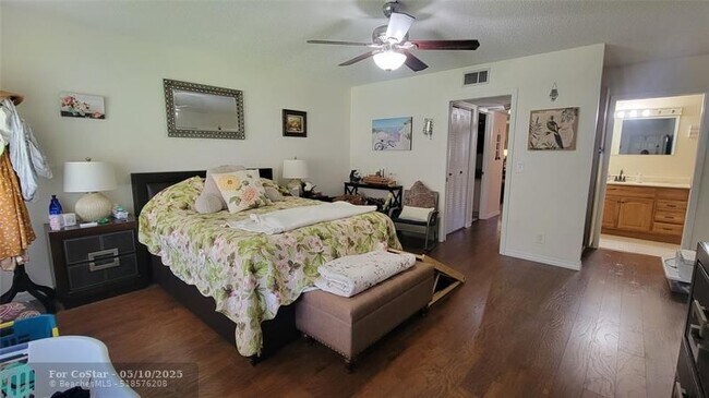 Building Photo - 14140 Nesting Way