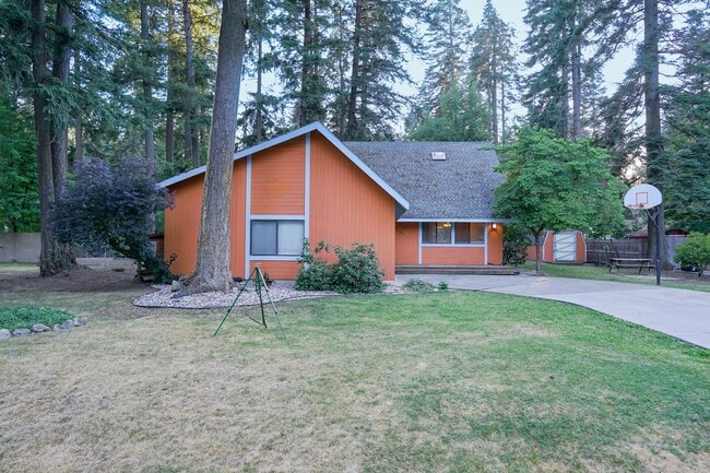 Building Photo - 12183 N Amethyst Dr