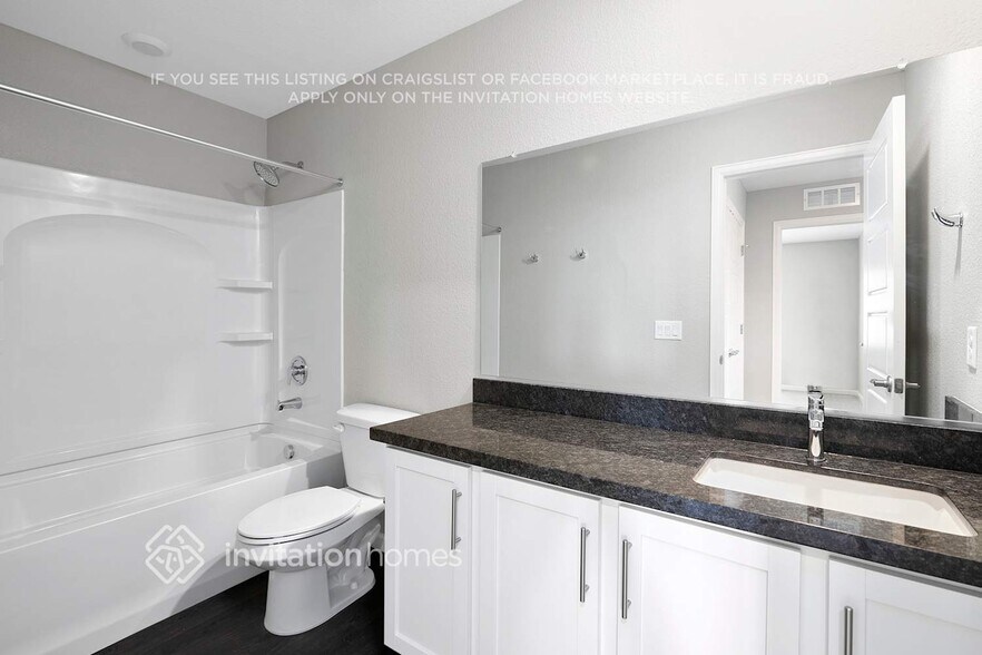 Building Photo - 24347 E Montana Ave