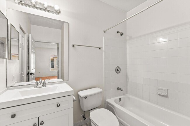 Building Photo - 10336 Fox Trail Rd S