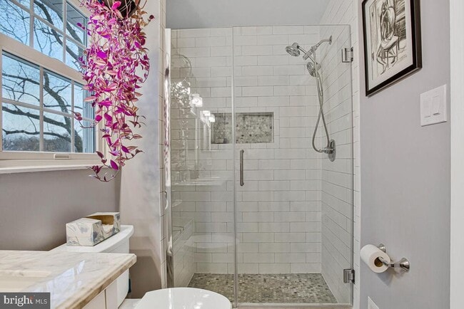 Building Photo - 15805 Wayne Ave