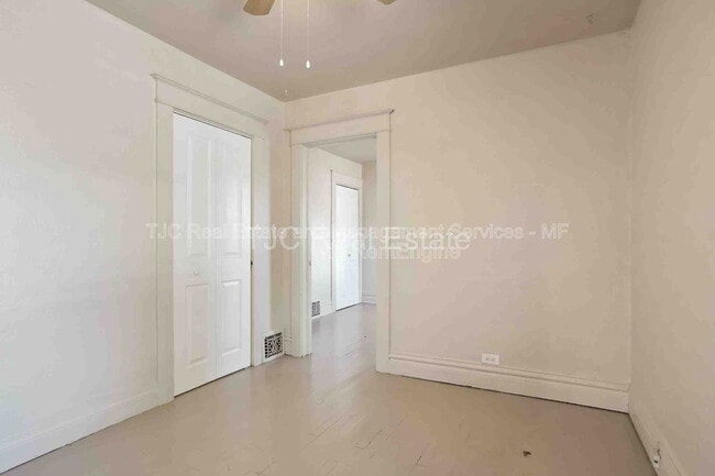 Building Photo - 470 S Lincoln St