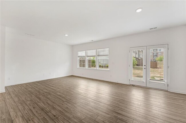 Building Photo - 649 Isom Walk