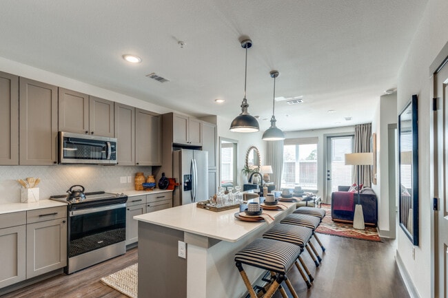 Building Photo - The Briarly